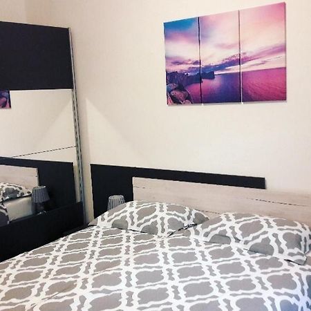 Apartment Nena Near The City Center With Free Parking Πούλα Εξωτερικό φωτογραφία