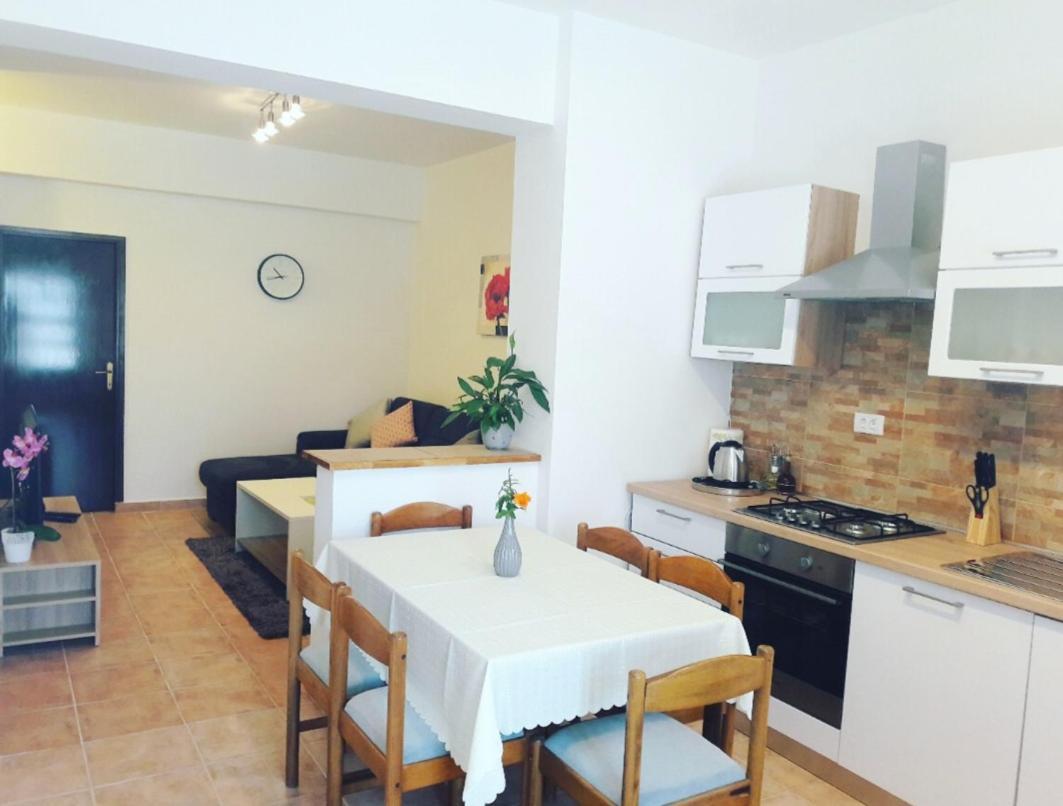 Apartment Nena Near The City Center With Free Parking Πούλα Εξωτερικό φωτογραφία