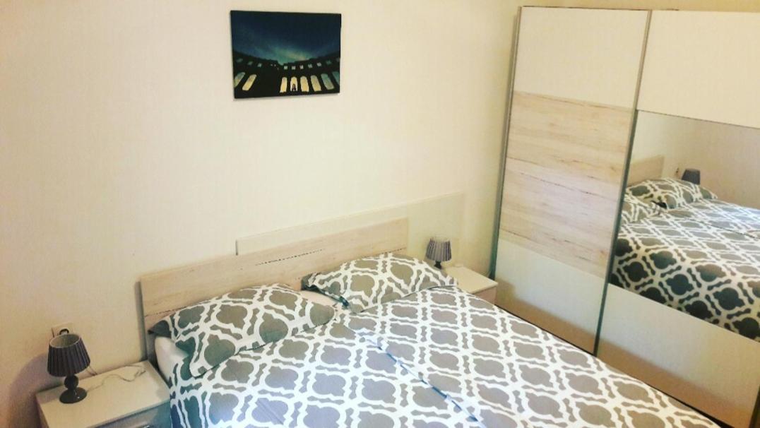 Apartment Nena Near The City Center With Free Parking Πούλα Εξωτερικό φωτογραφία
