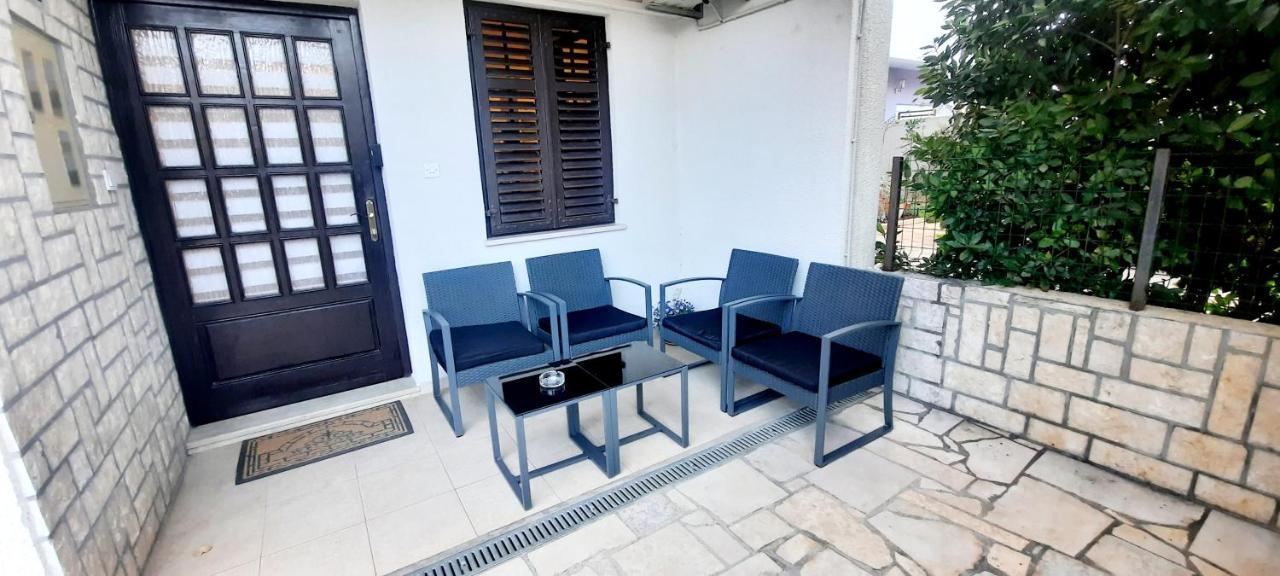 Apartment Nena Near The City Center With Free Parking Πούλα Εξωτερικό φωτογραφία